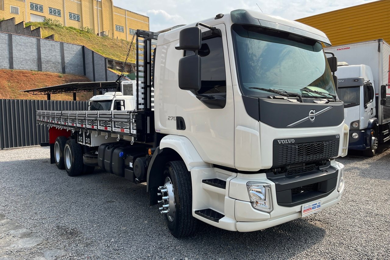 VOLVO VM 270 6x2 2018 102.000 km